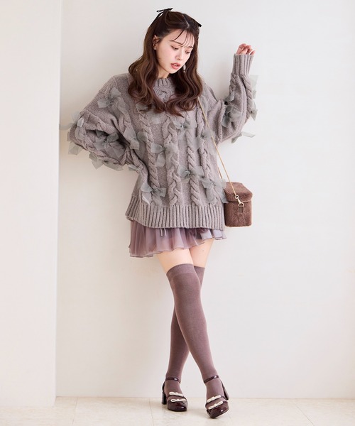 one after another NICE CLAUP（ワンアフターアナザーナイスクラップ）の「リボンゆるっとケーブルニット（ニット/セーター・レディース・オフホワイト/ブラウン/ピンク・FREE）」の8枚目の写真
