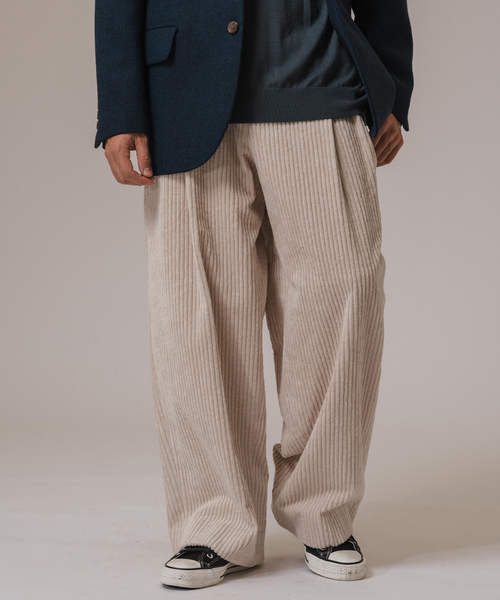 EDIFICE（エディフィス）の「LA BOUCLE (ラブークル) THICK CORDUROY WIDE パンツ（その他パンツ・メンズ・アイボリー/グリーン/ネイビー・2/3）」の7枚目の写真