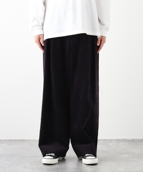 EDIFICE（エディフィス）の「LA BOUCLE (ラブークル) THICK CORDUROY WIDE パンツ（その他パンツ・メンズ・アイボリー/グリーン/ネイビー・2/3）」の21枚目の写真