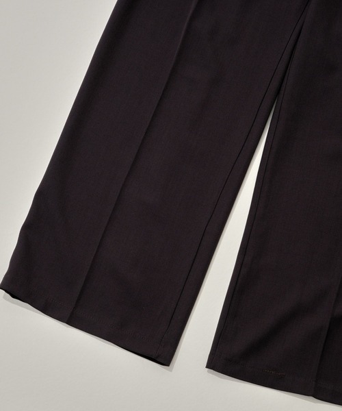 Nu(ニュー)の「【Nu】センタープレスワイドパンツ(その他パンツ・レディース・ブラック/チャコールグレー・S/M)」の7枚目の写真