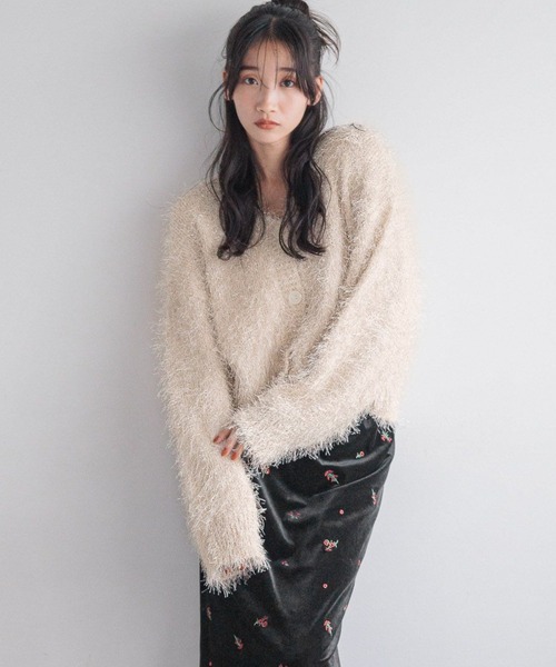 LOWRYS FARM（ローリーズファーム）の「ラメシャギーVカーディガン