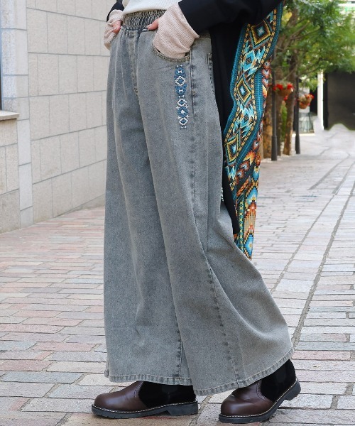 チチカカ(チチカカ)の「デニムバギーパンツ(その他パンツ・レディース・ブルー/ライトグレー・MEDIUM/LARGE)」の2枚目の写真