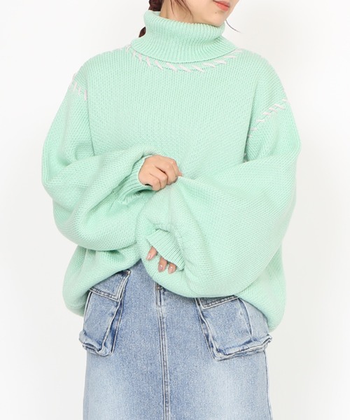 PUNYUS（プニュズ）の「ハンドステッチタートルネックニット（ニット/セーター・レディース・グリーン/サックスブルー/ブラック・2/3/4）」の5枚目の写真