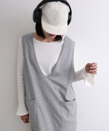 ElegChic（エレグシック）の「ミニ裏毛Vネックジャンパー スカート スウェット（つなぎ/オールインワン）」