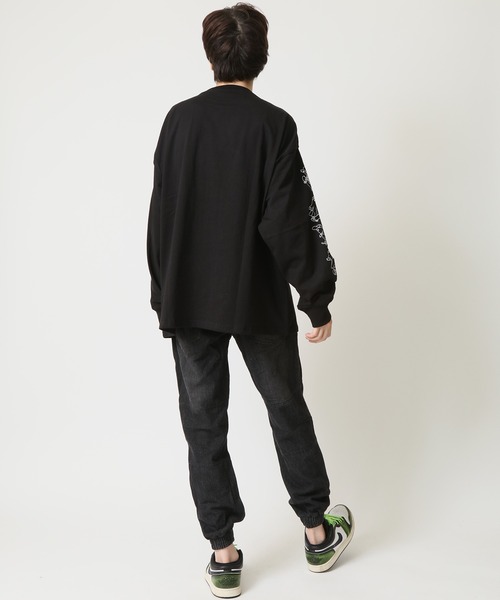 ARCADE（アーケード）の「立体裁断 デニムジョガーパンツ 飾り釦ポケットデザイン -ARCADE Limited Line-（デニムパンツ・メンズ・ブラック/ブルー・M/L/XL）」の4枚目の写真