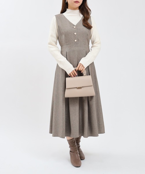 ASTORIA ODIER(アストリアオディール)の「Vネックフレアジャンスカ(ワンピース・レディース・グレー/ライトグレー/ブラウン・SMALL/MEDIUM)」の11枚目の写真