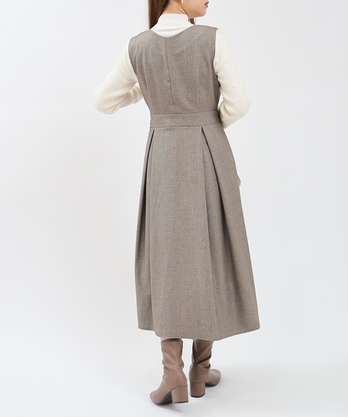 ASTORIA ODIER(アストリアオディール)の「Vネックフレアジャンスカ(ワンピース・レディース・グレー/ライトグレー/ブラウン・SMALL/MEDIUM)」の9枚目の写真