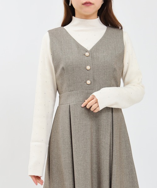 ASTORIA ODIER(アストリアオディール)の「Vネックフレアジャンスカ(ワンピース・レディース・グレー/ライトグレー/ブラウン・SMALL/MEDIUM)」の8枚目の写真