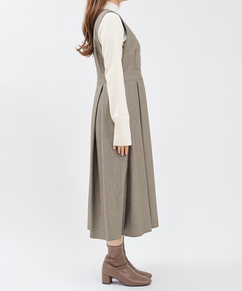 ASTORIA ODIER(アストリアオディール)の「Vネックフレアジャンスカ(ワンピース・レディース・グレー/ライトグレー/ブラウン・SMALL/MEDIUM)」の18枚目の写真