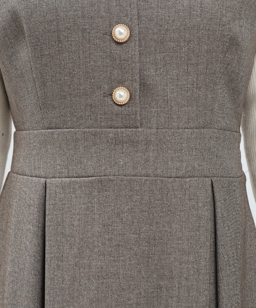 ASTORIA ODIER(アストリアオディール)の「Vネックフレアジャンスカ(ワンピース・レディース・グレー/ライトグレー/ブラウン・SMALL/MEDIUM)」の16枚目の写真