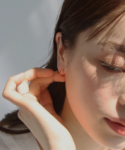 abaskdesign（アバスクデザイン）の「金属アレルギー対応 スパイラルピアス（ピアス（両耳用）・レディース・ゴールド・FREE）」の2枚目の写真