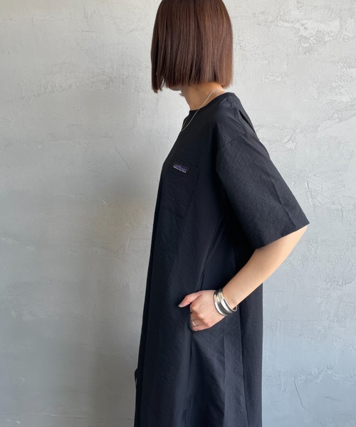 THOUSAND MILE（サウザンドマイル）の「[THOUSAND MILE/サウザンド マイル] 別注 シアサッカー ロゴジップ ショートスリーブワンピース（ワンピース・レディース・ブラック/ベージュ/ネイビー・F）」の11枚目の写真