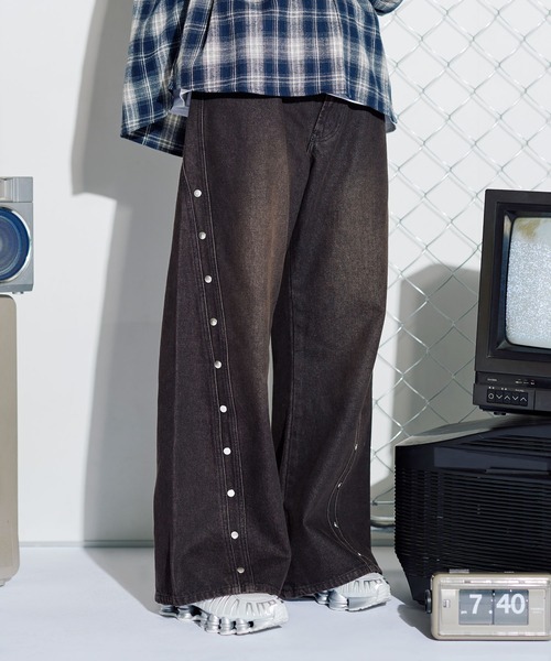 MSG（エムエスジー）の「12ozヴィンテージ加工カーブリベットバギーカーブデニム【UNISEX】（デニムパンツ・メンズ・ブラック/ブルー/ブラウン/レッド・S/M/L/XL）」の13枚目の写真