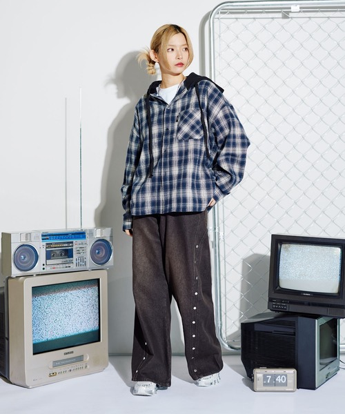 MSG（エムエスジー）の「12ozヴィンテージ加工カーブリベットバギーカーブデニム【UNISEX】（デニムパンツ・メンズ・ブラック/ブルー/ブラウン/レッド・S/M/L/XL）」の16枚目の写真