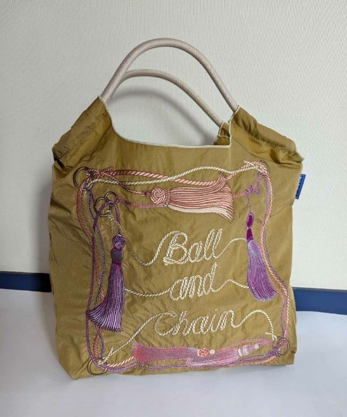 Ball&Chain（ボールアンドチェーン）の「[Ball&Chain]shopping bag-Tassel(M)（エコバッグ/サブバッグ・レディース・ベージュ/ネイビー/オレンジ・M）」の2枚目の写真