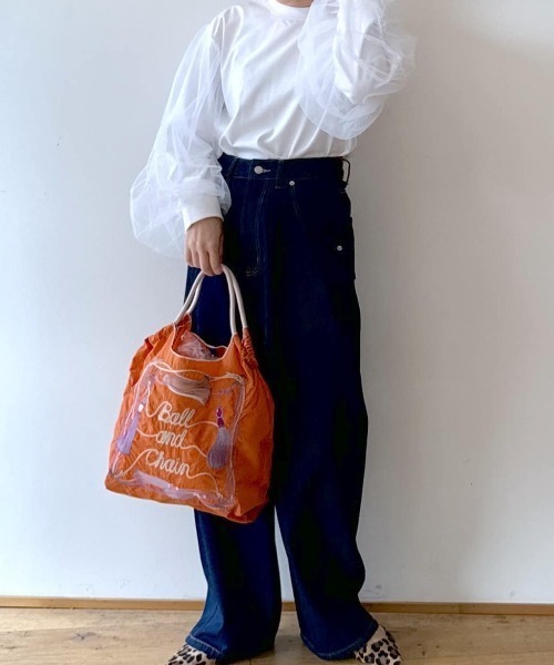 Ball&Chain（ボールアンドチェーン）の「[Ball&Chain]shopping bag-Tassel(M)（エコバッグ/サブバッグ・レディース・ベージュ/ネイビー/オレンジ・M）」の4枚目の写真