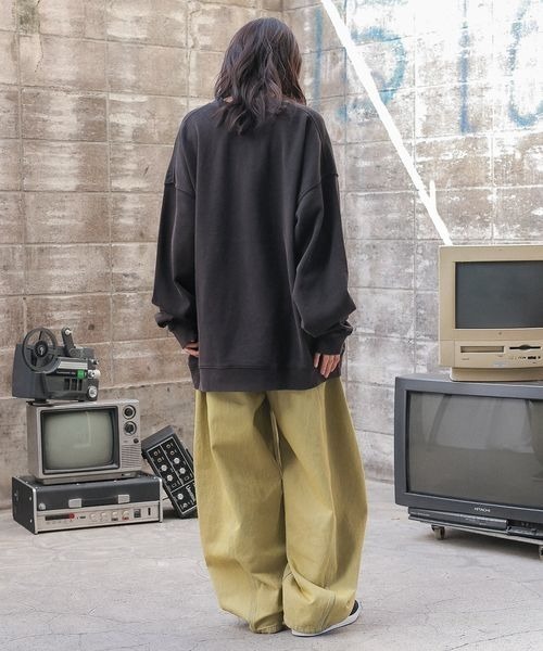 PBLIM(ページボーイリム)の「《UNISEX》ライダーロゴスウェット(スウェット・レディース・レッド/ブラック・MEDIUM/LARGE)」の15枚目の写真