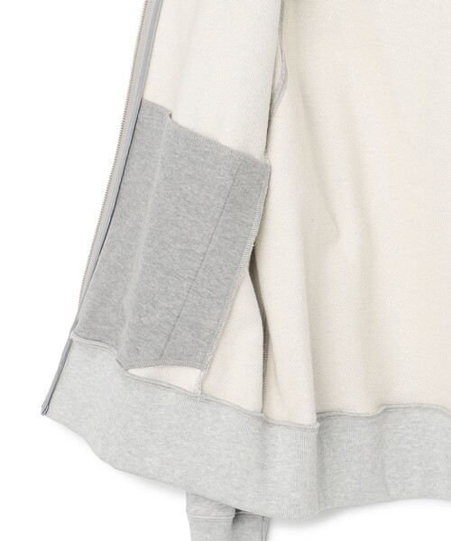 23区(ニジュウサンク)の「【VERY3月号掲載/洗える】コットンテリー ジップアップ フーディー(パーカー・レディース・ライトグレー系/グレー系/アイボリー系・38)」の17枚目の写真