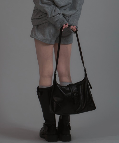 tinkerend(ティンカーエンド)の「Belt Shoulder Bag / ベルトショルダーバッグ 2WAY(ショルダーバッグ・レディース・ブラック・FREE)」の1枚目の写真