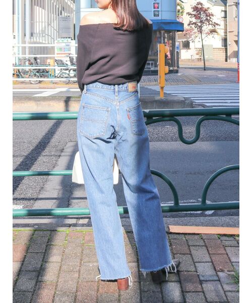 Ungrid(アングリッド)の「オフショルデザインロングスリーブTee(Tシャツ/カットソー・レディース・アイボリー/ブラック/ブラウン・FREE)」の15枚目の写真