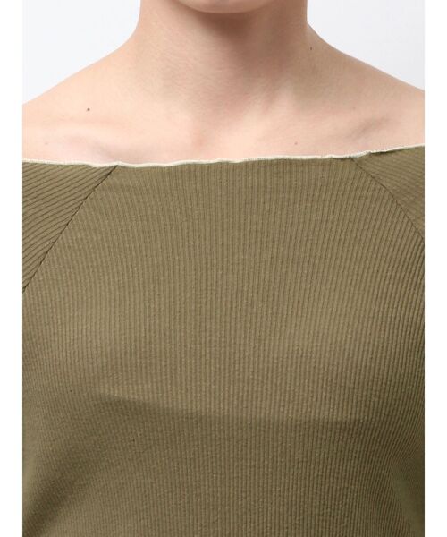 Ungrid(アングリッド)の「オフショルデザインロングスリーブTee(Tシャツ/カットソー・レディース・アイボリー/ブラック/ブラウン・FREE)」の11枚目の写真