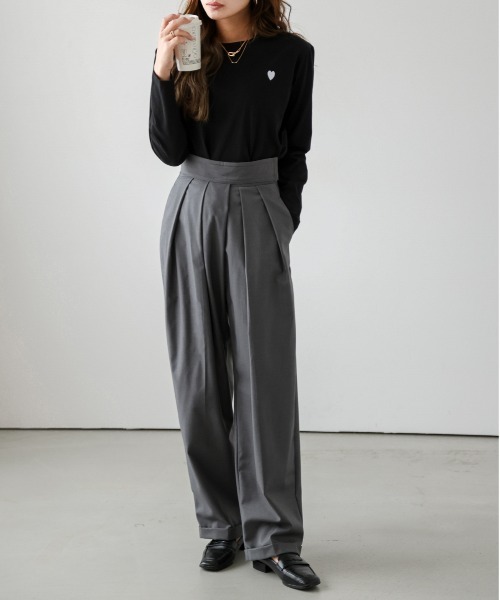 AMELY（エミリー）の「ワンポイントハート刺繍 ロンT（Tシャツ/カットソー・レディース・ホワイト×レッド/ホワイト×ブラック/ブラック×ホワイト/グレー系その他・フリー）」の13枚目の写真