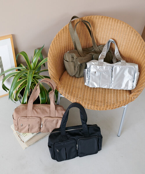 DISCOAT（ディスコート）の「【8ポケットで収納力◎/230g】アウトポケット軽量ドラムバッグ（ボストンバッグ・レディース・ブラック/ベージュ/オリーブ/シルバー・FREE）」の5枚目の写真