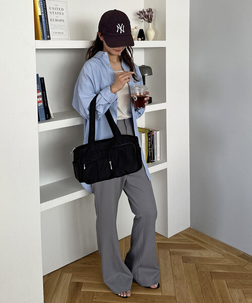 8ポケットで収納力◎/230g】アウトポケット軽量ドラムバッグ（ボストン