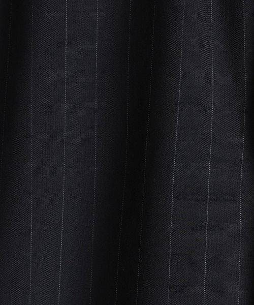 marka（マーカ）の「marka / マーカ：COCOON WIDE EASY PANTS - 2/72 washer wool tropical -：M25A-12PT01C[COR]（スラックス・メンズ・ブラック系その他/ネイビー・1(S)/2(M)）」の4枚目の写真