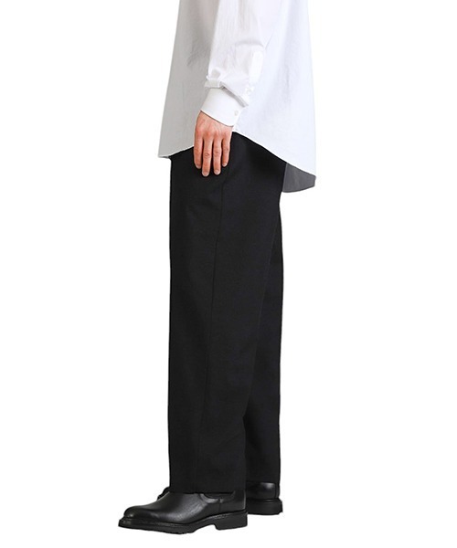 marka（マーカ）の「marka / マーカ：COCOON WIDE EASY PANTS - 2/72 washer wool tropical -：M25A-12PT01C[COR]（スラックス・メンズ・ブラック系その他/ネイビー・1(S)/2(M)）」の14枚目の写真