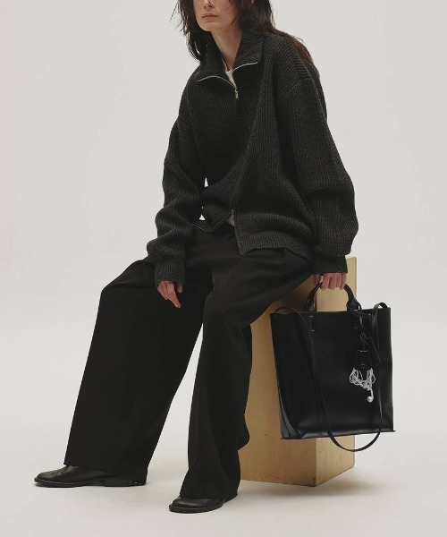 TODAYFUL(トゥデイフル)の「TODAYFUL Useful Leather Bag ユースフルレザーバッグ(L)/12521021(トートバッグ・レディース・ブラック/ダークブラウン・ONE SIZE)」の16枚目の写真
