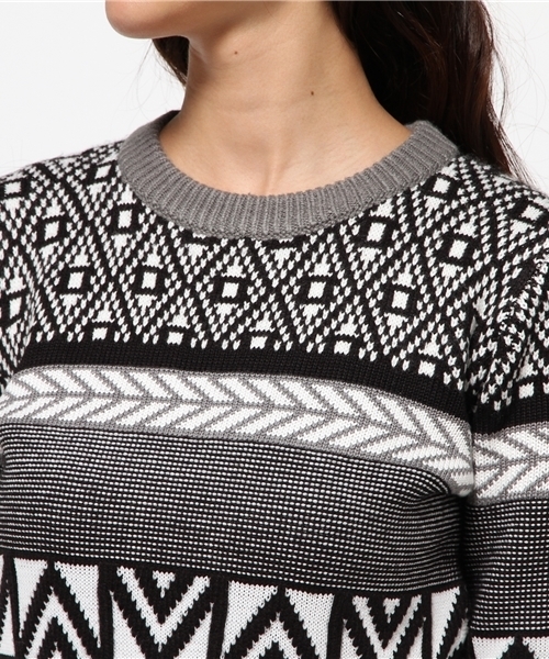 SLY（スライ）の「STRATUMジャガード MG TOPS（ニット/セーター・レディース・ワインレッド/ブラック・2/1）」の6枚目の写真