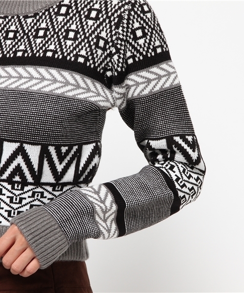 SLY（スライ）の「STRATUMジャガード MG TOPS（ニット/セーター・レディース・ワインレッド/ブラック・2/1）」の7枚目の写真