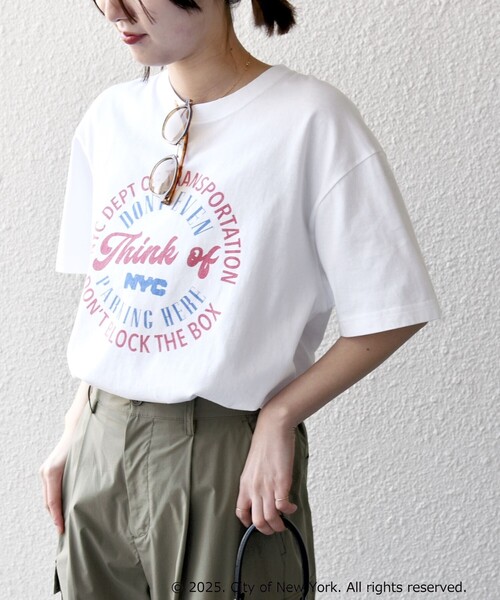 GOOD ROCK SPEED(グッドロックスピード)の「GOOD ROCK SPEED:〈洗濯機可能〉NYC ラウンド ロゴ プリント TEE(Tシャツ/カットソー・レディース・チャコールグレー/ホワイト・ONE SIZE)」の8枚目の写真