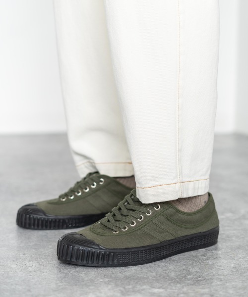 INN-STANT（インスタント）の「INN-STANT インスタント キャンバスレースアップスニーカー（スニーカー・メンズ・マスタード/ホワイト/カーキ/ナチュラル/レッド・40/43/41/42）」の4枚目の写真