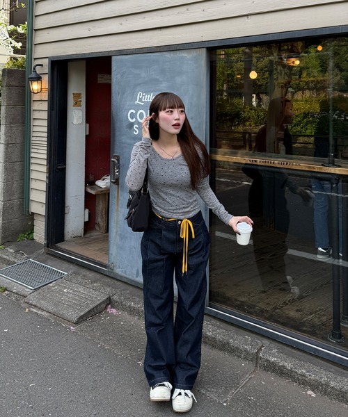 napinna maison(ナピナメゾン)の「【napinna maison×HIINA】カラーステッチデニムパンツ(デニムパンツ・レディース・ブラック/ブルー/インディゴブルー・L/M)」の15枚目の写真