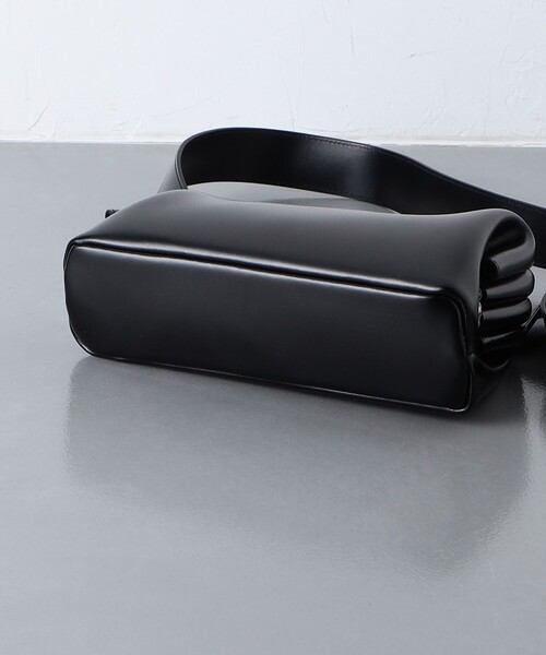 OSOI（オソイ）の「＜OSOI＞SLIDE BROT バッグ（ショルダーバッグ・レディース・オフホワイト/ブラック・FREE）」の7枚目の写真