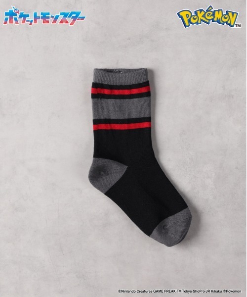 Right-on（ライトオン）の「【POKEMON】六英雄の黒いガラルファイヤーソックス（ソックス/靴下・キッズ・ブラック・フリー）」の2枚目の写真