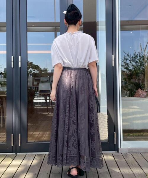 couture brooch(クチュールブローチ)の「【二の腕カバー・通勤】シャーリングシアーブラウス(シャツ/ブラウス・レディース・ライトグレー/チャコールグレー/ブルー・36/38/40/42)」の12枚目の写真