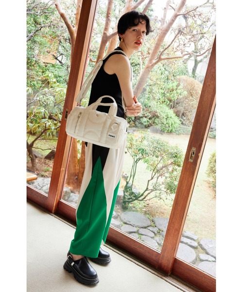 OMMO（オーエムエムオー）の「2WAY CIRCLE BOSTON BAG（トートバッグ・レディース・カーキ/ブラック/ホワイト・FREE）」の22枚目の写真