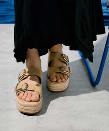 CHARLES & KEITH（チャールズ & キース）の「エスパドリーユ フラットフォームサンダル（サンダル）」