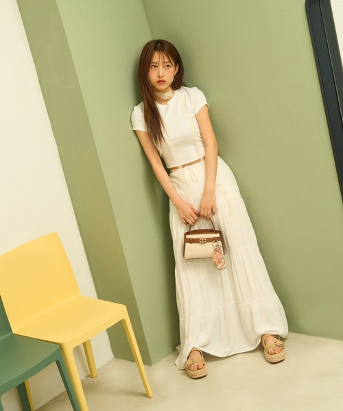 CHARLES & KEITH（チャールズ & キース）の「エスパドリーユ フラットフォームサンダル（サンダル・レディース・ブラウン/ブラック/サンドベージュ・22.5cm/23cm/23.5cm/24.5cm/25cm/25.5cm/26.5cm）」の10枚目の写真