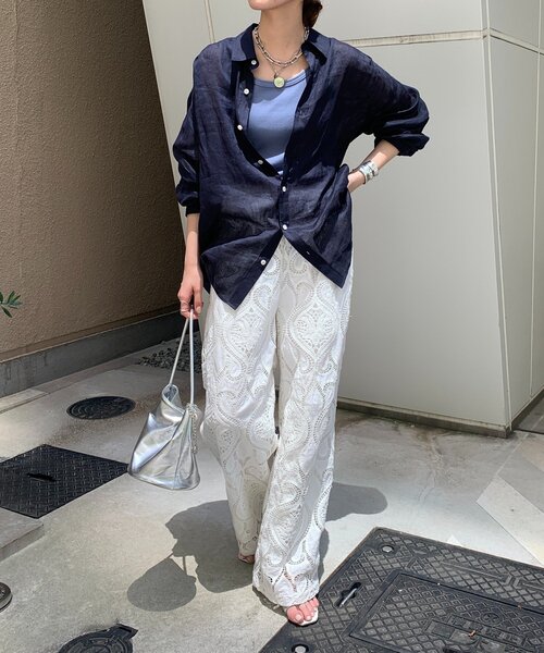 DouDou（ドゥドゥ）の「リネンビッグシャツ（シャツ/ブラウス・レディース・ベージュ系その他/ブラック系その他/ネイビー/ベージュ/ホワイト・FREE）」の12枚目の写真