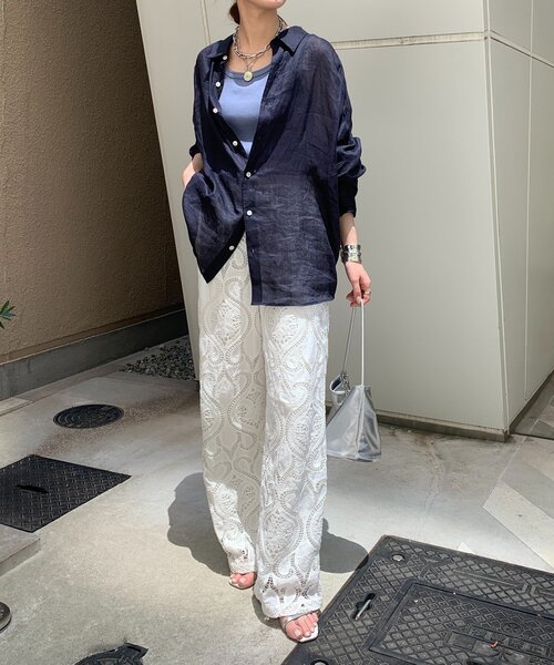 DouDou（ドゥドゥ）の「リネンビッグシャツ（シャツ/ブラウス・レディース・ベージュ系その他/ブラック系その他/ネイビー/ベージュ/ホワイト・FREE）」の14枚目の写真