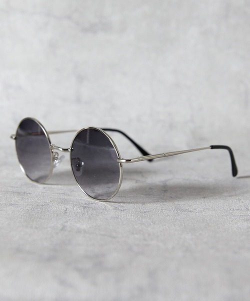 ８(eight)（エイト）の「丸メタルサングラス（サングラス・メンズ・ゴールド系1/ゴールド系その他7/ゴールド系その他5/シルバー系その他4/シルバー系その他2/ブラック系その他/ゴールド系その他6/シルバー系その他3/ゴールド系その他/シルバー系その他/ゴールド系その他4/ゴールド系その他3/ゴールド系その他2・FREE）」の3枚目の写真