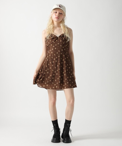 FOREVER 21(フォーエバー トゥエンティーワン)の「【2025SS】レトロフラワーキャミワンピース(ワンピース・レディース・ブラウン/ナチュラル・SMALL/MEDIUM)」の19枚目の写真