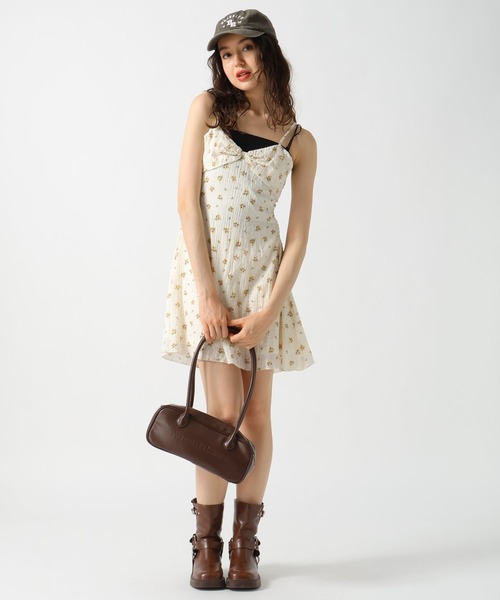 FOREVER 21(フォーエバー トゥエンティーワン)の「【2025SS】レトロフラワーキャミワンピース(ワンピース・レディース・ブラウン/ナチュラル・SMALL/MEDIUM)」の3枚目の写真