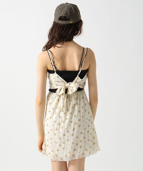 FOREVER 21(フォーエバー トゥエンティーワン)の「【2025SS】レトロフラワーキャミワンピース(ワンピース・レディース・ブラウン/ナチュラル・SMALL/MEDIUM)」の11枚目の写真