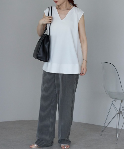 &MARKS（アンドマークス）の「C7【本革】3層収納本革トートバッグ（トートバッグ・レディース・ベージュ/ブラウン/グレー/ブラック・FREE）」の12枚目の写真