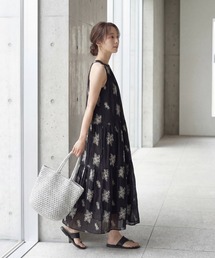 STYLE DELI（スタイルデリ）の「ミモザ刺繍のホルターネックティアード